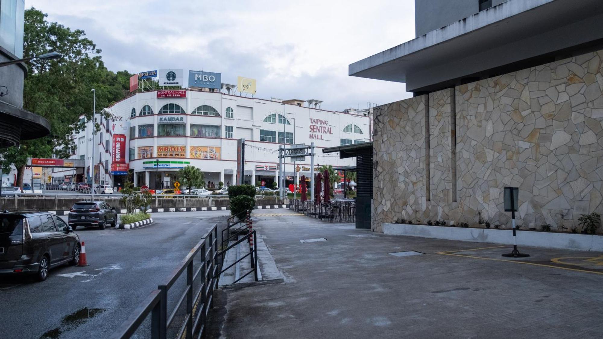 Beverly Hotel Taiping Exteriör bild